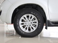 2011款 2.4T 手动 柴油两驱豪华型 5座
