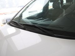 2011款 2.4T 手动 柴油两驱豪华型 5座