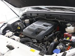 2011款 2.4T 手动 柴油两驱豪华型 5座