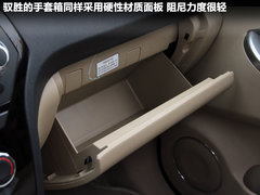 2011款 2.4T 手动 柴油两驱超豪华型 5座