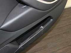 2011款 2.3L 自动 尊驭型