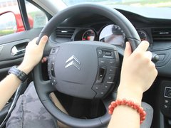 2011款 2.3L 自动 尊贵型