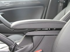 2011款 2.3L 自动 尊贵型