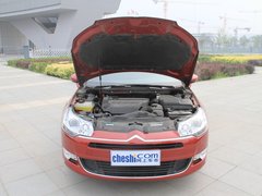 2011款 2.3L 自动 尊贵型