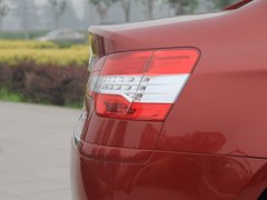 2011款 2.3L 自动 尊贵型