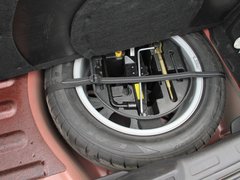 2011款 2.3L 自动 尊贵型