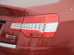 2011款 2.3L 自动 尊贵型