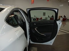 2011款 2.3L 自动 尊贵型