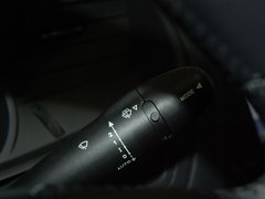 2011款 2.3L 自动 尊贵型