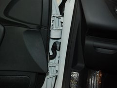 2011款 2.3L 自动 尊贵型