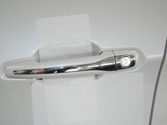2011款 2.3L 自动 尊贵型