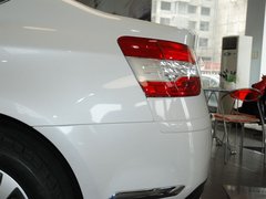 2011款 2.3L 自动 尊贵型