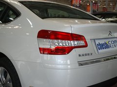 2011款 2.3L 自动 尊贵型