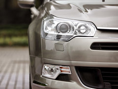 2011款 3.0L 自动 旗舰型