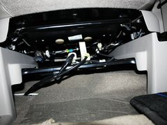 2011款 2.3 自动 尊贵版 7座