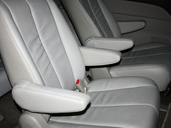 2011款 2.3 自动 尊贵版 7座