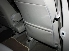 2011款 2.3 自动 尊贵版 7座