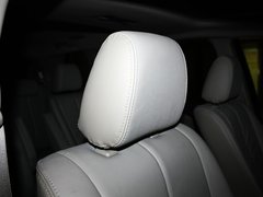 2011款 2.3 自动 尊贵版 7座