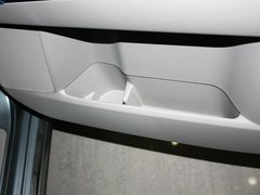 2011款 2.3 自动 尊贵版 7座
