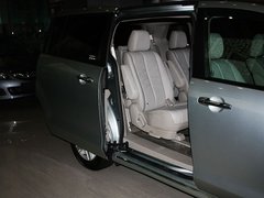 2011款 2.3 自动 尊贵版 7座