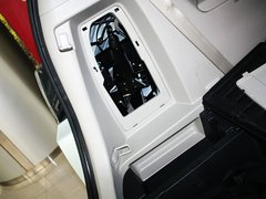 2011款 2.3 自动 尊贵版 7座
