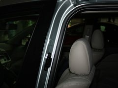 2011款 2.3 自动 尊贵版 7座