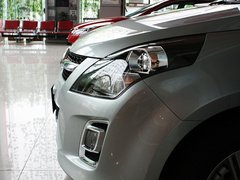 2011款 2.3 自动 尊贵版 7座