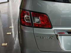 2011款 2.3 自动 尊贵版 7座