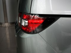 2011款 2.3 自动 尊贵版 7座