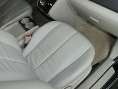 2011款 2.3 自动 尊贵版 7座
