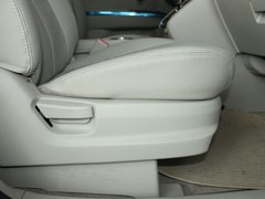 2011款 2.3 自动 尊贵版 7座