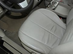 2011款 2.3 自动 尊贵版 7座