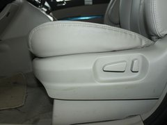 2011款 2.3 自动 尊贵版 7座