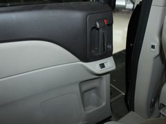 2011款 2.3 自动 尊贵版 7座