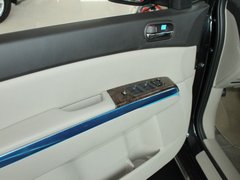 2011款 2.3 自动 尊贵版 7座