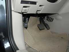 2011款 2.3 自动 尊贵版 7座
