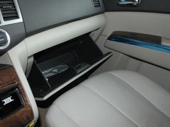 2011款 2.3 自动 尊贵版 7座