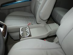 2011款 2.3 自动 尊贵版 7座