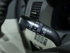 2011款 2.3 自动 尊贵版 7座