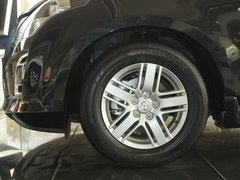 2011款 2.3 自动 尊贵版 7座