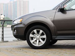2011款 EX 劲界 2.4L CVT 四驱时尚版5座