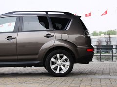 2011款 EX 劲界 2.4L CVT 四驱时尚版5座