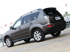 2011款 EX 劲界 2.4L CVT 四驱时尚版5座