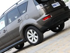 2011款 EX 劲界 2.4L CVT 四驱时尚版5座