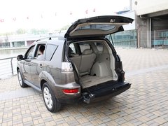 2011款 EX 劲界 2.4L CVT 四驱时尚版5座