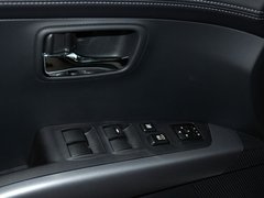 2011款 EX 劲界 2.4L CVT 四驱时尚版5座