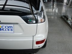 2011款 EX 劲界 2.4L CVT 四驱时尚版5座