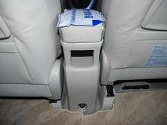 2011款 2.0L CVT 至尊导航版 7座