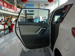 2011款 2.0L CVT 至尊导航版 7座