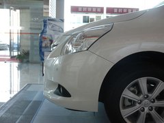 2011款 2.0L CVT 至尊导航版 7座